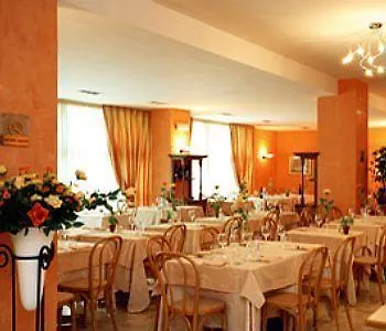Hotel Cristallo 4*